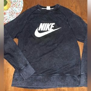 Nike sweatshirt
